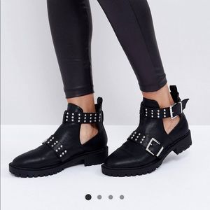 ALIBI studded ankle boot